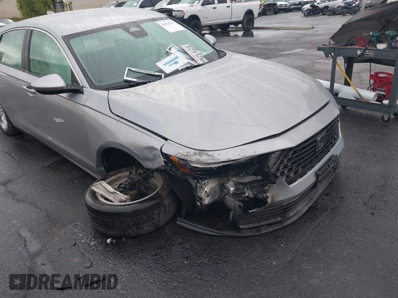 2024 Honda Accord LX z VIN 1HGCY1F22RA083914, wystawiony jako IAAI lot #41919521 z przebiegiem 33 106 mil mil oraz . Historia ofert i sprzedaży dostępna na DreamBid. Obrazek 6.