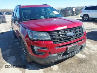 2016 Ford Explorer Sport z VIN 1FM5K8GT0GGA31907, wystawiony jako IAAI lot #41720724 z przebiegiem 139 236 mil mil oraz . Historia ofert i sprzedaży dostępna na DreamBid. Obrazek 1.