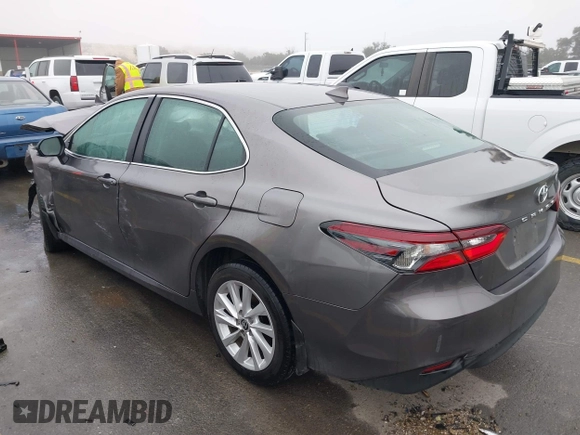 2024 Toyota Camry LE with VIN 4T1C11AK4RU234840, listed as a IAAI auction lot 41544607 with 30,835 mi miles. Bid and sale history available at carsss.com. Image 3.