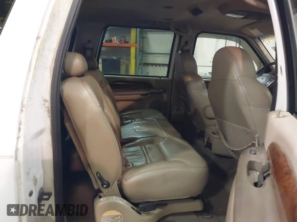 2000 Ford Excursion Limited с VIN 1FMSU43F8YED45694, выставлен на аукционе IAAI как лот 41547949 с пробегом 234 845 миль миль и . История ставок и продаж доступна на DreamBid. Изображение 8.
