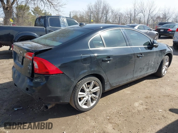 2012 Volvo S60 T5 с VIN YV1622FS1C2086107, выставлен на аукционе IAAI как лот 41844844 с пробегом 194 042 миль миль и . История ставок и продаж доступна на DreamBid. Изображение 4.