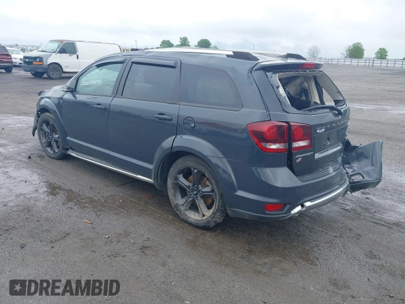 2018 Dodge Journey Crossroad with VIN 3C4PDDGGXJT514620, listed as a IAAI auction lot 42117159 with 110,252 mi miles. Bid and sale history available at carsss.com. Image 3.