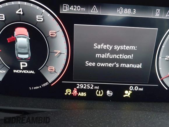 2019 Audi A6 Premium Plus with VIN WAUL2AF28KN052114, listed as a IAAI auction lot 41532304 with 29,252 mi miles. Bid and sale history available at carsss.com. Image 15.