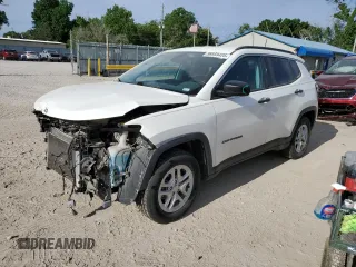 2021 Jeep Compass Sport с VIN 3C4NJCAB0MT553051, выставлен на аукционе Copart как лот 56959425 с пробегом 37 753 миль миль и Списание • Salvage title. История ставок и продаж доступна на DreamBid. Изображение 1.