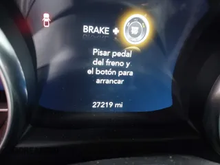 2022 Jeep Gladiator Texas Trail z VIN 1C6HJTAG2NL176011, wystawiony jako IAAI lot #42193864 z przebiegiem 27 219 mil mil oraz . Historia ofert i sprzedaży dostępna na DreamBid. Obrazek 16.
