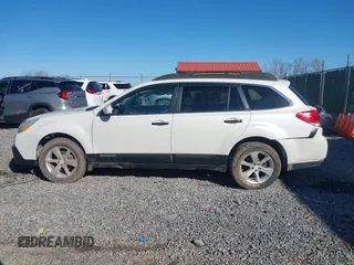 2014 Subaru Outback Premium с VIN 4S4BRCCC5E3211184, выставлен на аукционе IAAI как лот 41974551 с пробегом 115 479 миль миль и . История ставок и продаж доступна на DreamBid. Изображение 15.