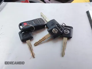 2006 Nissan Sentra S z VIN 3N1CB51D56L514396, wystawiony jako IAAI lot #41591034 z przebiegiem 350 322 mil mil oraz . Historia ofert i sprzedaży dostępna na DreamBid. Obrazek 11.