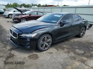2020 Volvo S60 R-Design with VIN 7JRA22TM5LG030861, listed as a Copart auction lot 62031554 with 68,076 mi miles and Salvage Title. Bid and sale history available at carsss.com. Image 1.