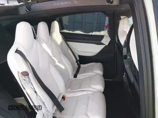 2017 Tesla Model X 90D z VIN 5YJXCAE20HF041506, wystawiony jako IAAI lot #41246836 z przebiegiem Nie podano mil oraz . Historia ofert i sprzedaży dostępna na DreamBid. Obrazek 8.