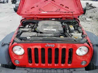 2018 Jeep Wrangler Sport S with VIN 1C4GJWAG2JL922408, listed as a Copart auction lot 49140425 with 62,632 mi miles and Salvage title. Bid and sale history available at DreamBid. Image 12.