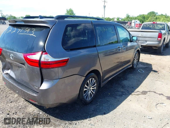 2018 Toyota Sienna XLE Auto Access Seat with VIN 5TDYZ3DC9JS921680, listed as a IAAI auction lot 42271593 with 141,417 mi miles and . Bid and sale history available at DreamBid. Image 4.
