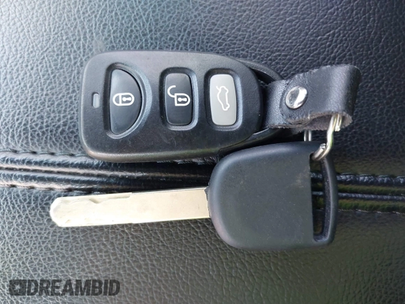 2011 Acura RDX with VIN 5J8TB2H21BA002959, listed as a IAAI auction lot 42748088 with 236,938 mi miles and . Bid and sale history available at DreamBid. Image 11.