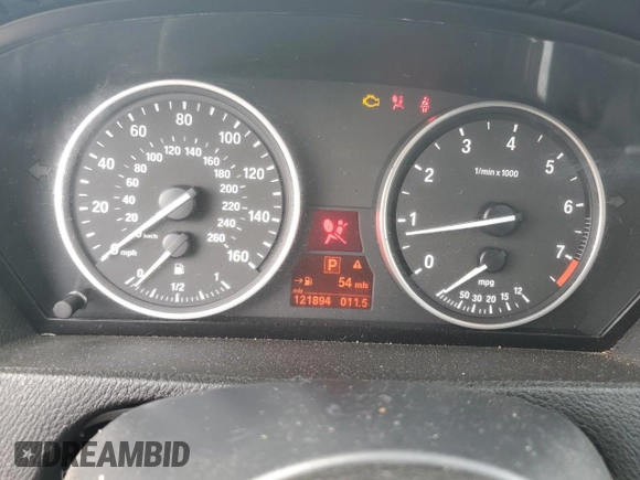 2012 BMW X5 50i with VIN 5UXZV8C51CL424965, listed as a Copart auction lot 64414455 with 121,894 mi miles and Clean title. Bid and sale history available at DreamBid. Image 9.