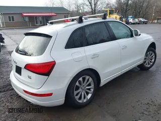 2017 Audi Q5 Premium with VIN WA1C2AFP3HA024746, listed as a IAAI auction lot 41063170 with 96,815 mi miles. Bid and sale history available at carsss.com. Image 4.
