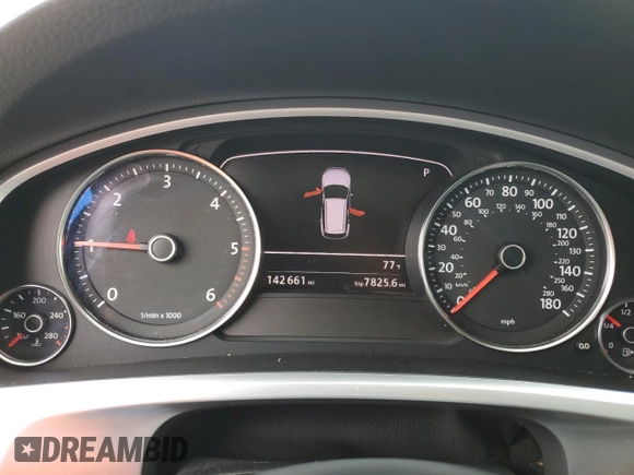 2011 Volkswagen Touareg Lux z VIN WVGFK9BP4BD001551, wystawiony jako Copart lot #58743065 z przebiegiem 142 661 mil mil oraz Szkoda całkowita • Salvage title. Historia ofert i sprzedaży dostępna na DreamBid. Obrazek 9.
