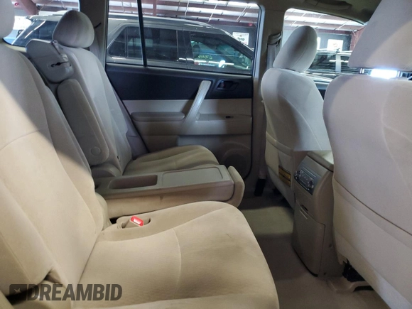 2010 Toyota Highlander with VIN 5TDBK3EH9AS035203, listed as a Copart auction lot 66279175 with 228,349 mi miles and Clean title. Bid and sale history available at DreamBid. Image 11.