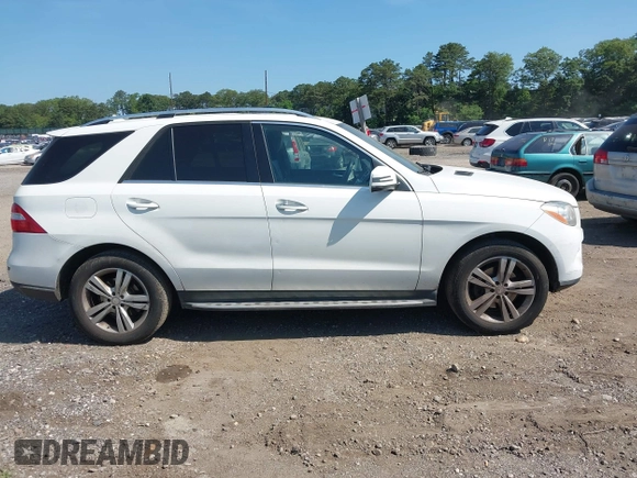 2015 Mercedes-Benz M 350 with VIN 4JGDA5HB8FA519104, listed as a IAAI auction lot 42580198 with 133,326 mi miles and . Bid and sale history available at DreamBid. Image 13.