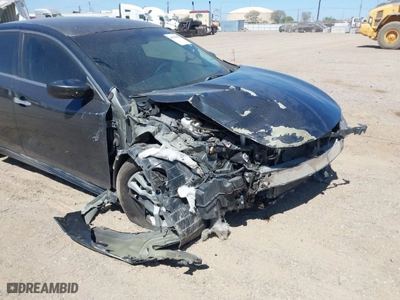 2017 Nissan Altima 2.5 S with VIN 1N4AL3AP3HN366371, listed as a IAAI auction lot 41804040 with 178,776 mi miles. Bid and sale history available at carsss.com. Image 6.