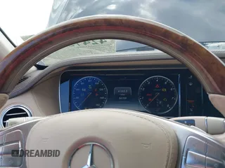 2017 Mercedes-Benz S 550 z VIN WDDUG8FB4HA307526, wystawiony jako IAAI lot #42473506 z przebiegiem 56 709 mil mil oraz . Historia ofert i sprzedaży dostępna na DreamBid. Obrazek 7.