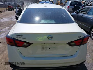 2019 Nissan Altima 2.5 SR with VIN 1N4BL4CV7KC169504, listed as a IAAI auction lot 41891687 with 88,906 mi miles. Bid and sale history available at carsss.com. Image 16.