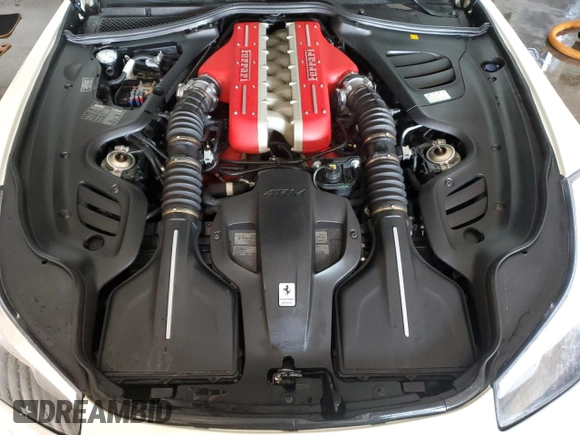 2018 Ferrari GTC4Lusso с VIN ZFF82WNA0J0237317, выставлен на аукционе Copart как лот 75118364 с пробегом Не указан миль и Списание • Salvage title. История ставок и продаж доступна на DreamBid. Изображение 12.