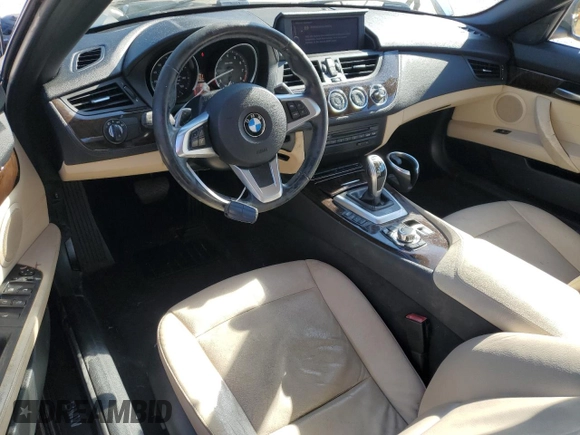 2013 BMW Z4 sDrive28i with VIN WBALL5C55DJ103887, listed as a Copart auction lot 85495214 with 115,860 mi miles and Salvage Title. Bid and sale history available at carsss.com. Image 8.