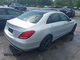 2018 Mercedes-Benz C 300 с VIN WDDWF4KBXJR318385, выставлен на аукционе IAAI как лот 42342160 с пробегом 46 800 миль миль и . История ставок и продаж доступна на DreamBid. Изображение 4.