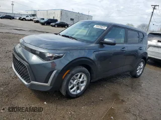 2025 Kia Soul LX with VIN KNDJ23AU1S7255218, listed as a Copart auction lot 54439825 with 11,556 mi miles and Clean Title. Bid and sale history available at carsss.com. Image 1.