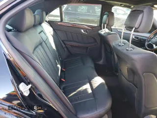 2013 Mercedes-Benz E 550 Sport z VIN WDDHF9BB7DA722074, wystawiony jako Copart lot #83458924 z przebiegiem 159 755 mil mil oraz Szkoda całkowita • Salvage title. Historia ofert i sprzedaży dostępna na DreamBid. Obrazek 10.