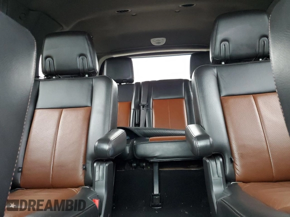 2008 Ford Expedition Limited z VIN 1FMFU20528LA86410, wystawiony jako Copart lot #43945485 z przebiegiem Nie podano mil oraz Szkody całkowita. Historia ofert i sprzedaży dostępna na DreamBid. Obrazek 10.