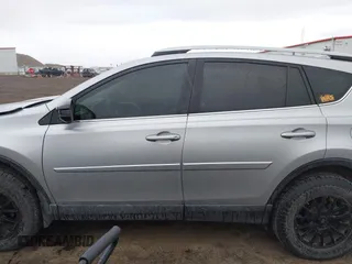 2018 Toyota RAV4 LE with VIN 2T3BFREV9JW724606, listed as a IAAI auction lot 41862028 with 98,590 mi miles. Bid and sale history available at carsss.com. Image 14.