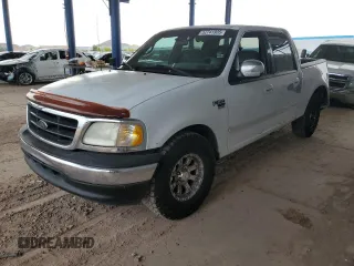2001 Ford F-150 XLT z VIN 1FTRW07L01KA04562, wystawiony jako Copart lot #52741935 z przebiegiem 288 598 mil mil oraz Szkoda całkowita • Salvage title. Historia ofert i sprzedaży dostępna na DreamBid. Obrazek 1.