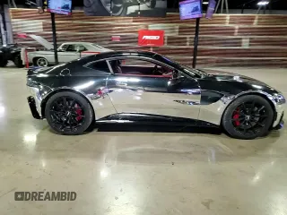 2020 Aston Martin Vantage z VIN SCFSMGAW1LGN03414, wystawiony jako Copart lot #84055064 z przebiegiem 24 509 mil mil oraz Szkody całkowita. Historia ofert i sprzedaży dostępna na DreamBid. Obrazek 15.