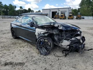 2015 BMW M4 with VIN WBS3R9C52FK330520, listed as a Copart auction lot 68379264 with 60,983 mi miles and Salvage Title. Bid and sale history available at carsss.com. Image 4.