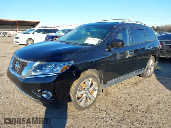 2013 Nissan Pathfinder SV with VIN 5N1AR2MM4DC633829, listed as a IAAI auction lot 41270312 with 170,544 mi miles. Bid and sale history available at carsss.com. Image 2.