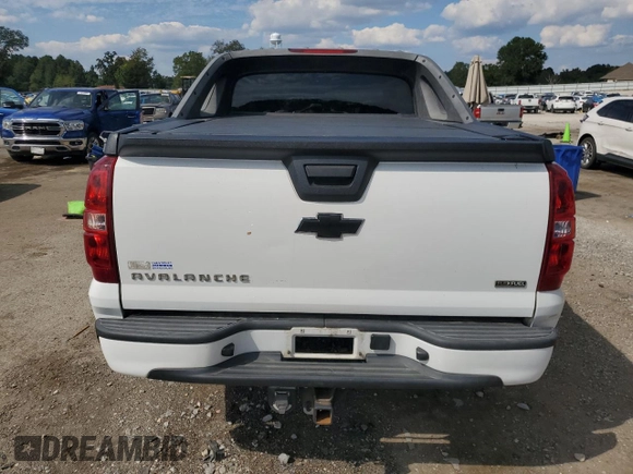 2008 Chevrolet Avalanche LTZ with VIN 3GNEC12068G112834, listed as a Copart auction lot 74538904 with 204,838 mi miles and Salvage Title. Bid and sale history available at carsss.com. Image 6.