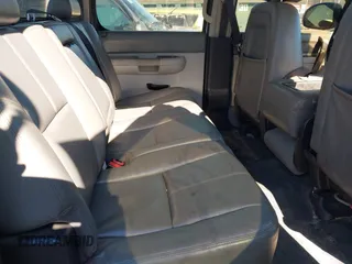 2011 Chevrolet Silverado 1500 with VIN 1GCPKPE36BF220490, listed as a IAAI auction lot 41314405 with 305,691 mi miles and . Bid and sale history available at DreamBid. Image 8.
