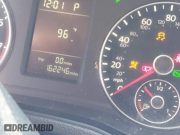 2014 Volkswagen Passat S z VIN 1VWAT7A32EC120334, wystawiony jako IAAI lot #41797929 z przebiegiem 162 246 mil mil oraz . Historia ofert i sprzedaży dostępna na DreamBid. Obrazek 15.