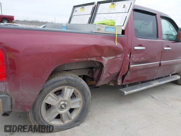 2013 Chevrolet Silverado 1500 LT with VIN 3GCPCSE00DG134583, listed as a IAAI auction lot 41257968 with 231,277 mi miles and . Bid and sale history available at DreamBid. Image 6.