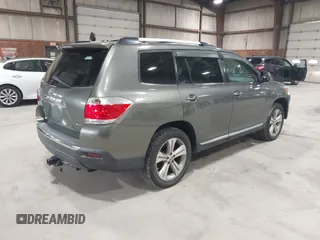 2012 Toyota Highlander Limited with VIN 5TDDK3EH6CS104814, listed as a IAAI auction lot 41958855 with 232,000 mi miles. Bid and sale history available at carsss.com. Image 4.