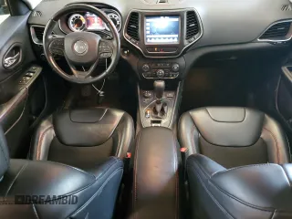 2020 Jeep Cherokee Trailhawk Elite with VIN 1C4PJMBN1LD537646, listed as a Copart auction lot 59890405 with 34,431 mi miles and Salvage title. Bid and sale history available at DreamBid. Image 8.