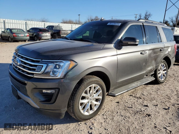 2021 Ford Expedition XLT with VIN 1FMJU1JT0MEA20759, listed as a Copart auction lot 86129234 with 82,687 mi miles and Salvage Title. Bid and sale history available at carsss.com. Image 1.