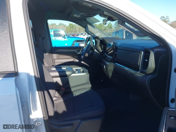2022 Chevrolet Silverado 1500 LT with VIN 1GCPDKEKXNZ606711, listed as a IAAI auction lot 41698884 with 34,820 mi miles. Bid and sale history available at carsss.com. Image 5.