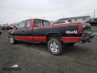 1990 Chevrolet C/K 1500 with VIN 2GCEK19Z8L1124789, listed as a Copart auction lot 83095734 with 163,393 mi miles and Salvage Title. Bid and sale history available at carsss.com. Image 2.