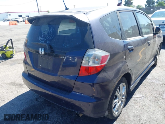 2010 Honda Fit Sport with VIN JHMGE8H47AS000393, listed as a IAAI auction lot 42696990 with 89,855 mi miles and . Bid and sale history available at DreamBid. Image 4.