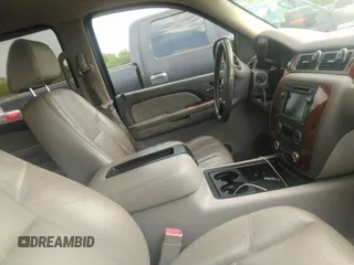 2007 Chevrolet Suburban LTZ with VIN 3GNFC16097G247674, listed as a IAAI auction lot 42168577 with 217,864 mi miles. Bid and sale history available at carsss.com. Image 5.