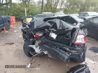 2015 Volkswagen Passat SE с VIN 1VWBV7A30FC066788, выставлен на аукционе IAAI как лот 40450455 с пробегом 84 245 миль миль и . История ставок и продаж доступна на DreamBid. Изображение 17.