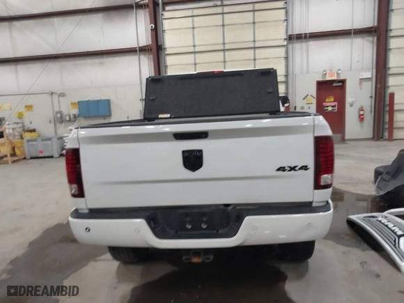 2018 Ram 2500 Laramie with VIN 3C6UR5FL1JG213467, listed as a IAAI auction lot 41513596 with 100,855 mi miles. Bid and sale history available at carsss.com. Image 17.