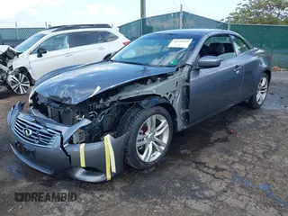 2011 Infiniti G37 with VIN JN1CV6FE8BM952781, listed as a IAAI auction lot 42144510 with 88,126 mi miles. Bid and sale history available at carsss.com. Image 18.