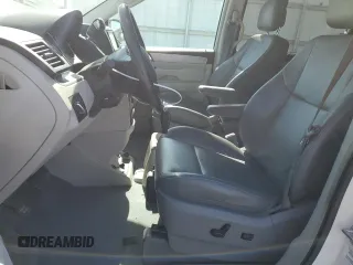 2011 Volkswagen Routan SE with VIN 2V4RW3DG5BR739944, listed as a Copart auction lot 56787495 with 84,932 mi miles and Salvage title. Bid and sale history available at DreamBid. Image 7.